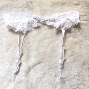 NWT Victorias Secret Swarovski Crystal Garter Belt
